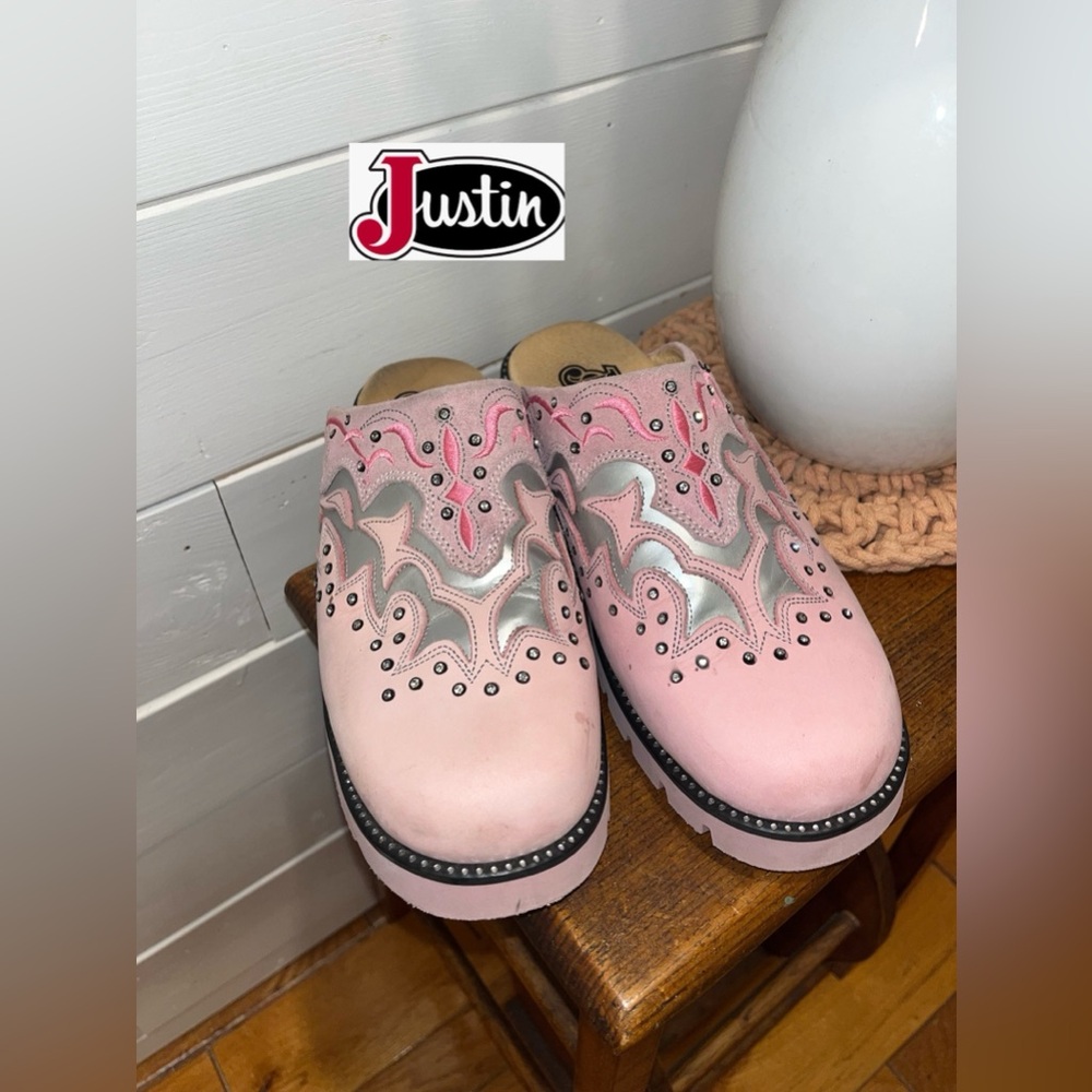 Justin LO831 Women's 9 Pink & Silver Studded Western Suede Clog Slip-On